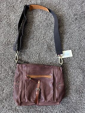 NWT Sundance Banyan Leather Crossbody Bag Cigar Brown Vintage-Inspired Boho